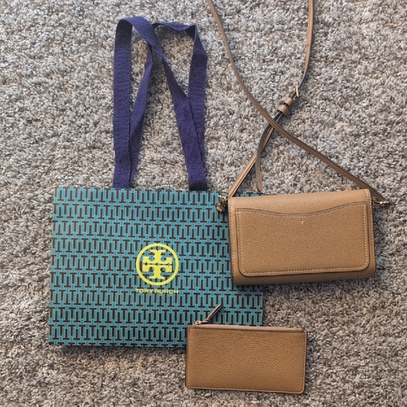 Tory Burch Tan Crossbody Bag Elegant Leather Design - Picture 3 of 3